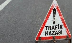 Mudurnuda trafik kazas: 2 yaral