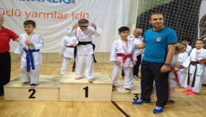 Belediyesporlu karateciler yeni sezona baaryla balad