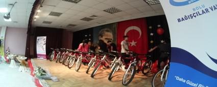 Herkes evden okula bisikletle gidecek