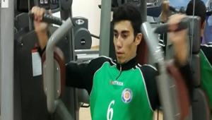 Hokeyciler sezonu at