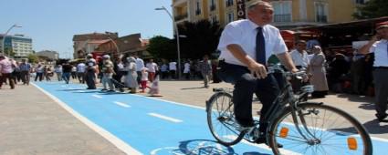 Avrupa modeli bisiklet yolu