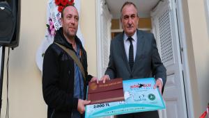 Krolu ve Bolu konulu resim yarmasnn kazananlar dllerini ald