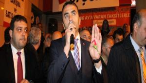 AK Parti'den zafer konumas