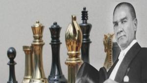 Atatrk satranla anlacak..