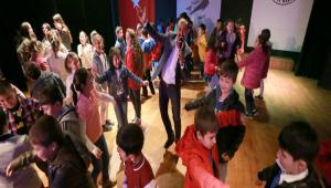 ocuk Haklar Gn ilimizde kutland