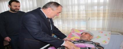 BAKAN YILMAZ BE HASTA EVNE ZYARETTE BULUNDU