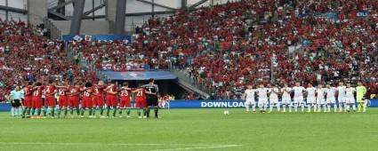 Demokrasi ehitlerimiz ansna sayg duruu        