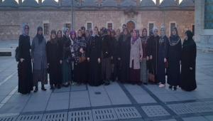 Drtdivanl Kadnlar Evliyalar ehri Konya'y Gezdi