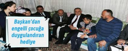 Bakan'dan engelli ocua duygulandran hediye