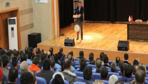 Bakan Allar belediye personeli ile bir araya geldi