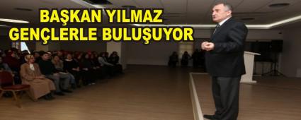 BAKAN YILMAZ GENLERLE BULUUYOR
