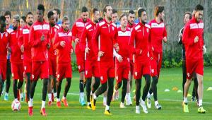 KIRMIZI BEYAZLILAR START VERD