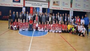 YILIN SPORCULARI DLLERN ALDI