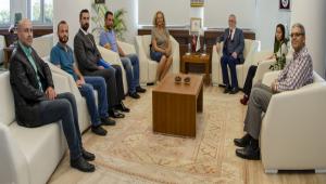 AIK KAPI GRMELERNE ARTIK RENCLERMZ DE KATILIYOR