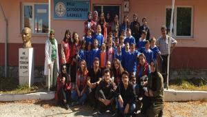 Damlalar ocuklarla Bulutu