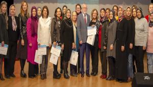 REKTR ALARLI\'DAN ANNELERE GIDA GVENL ETM