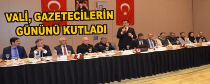 VAL, GAZETECLERN GNN KUTLADI
