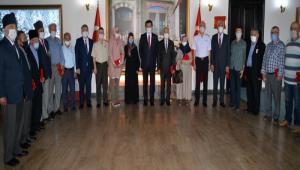 KIBRIS GAZLERNE MADALYA VE BERAT\'LARI TAKDM EDLD