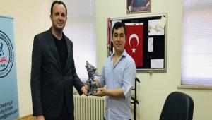 DNDAR YENER PROFESRLK UNVANI ALDI