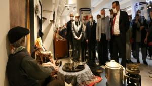 KLTR MERKEZ LE SERG VE FUAYE SALONU DA HZMETE GRD