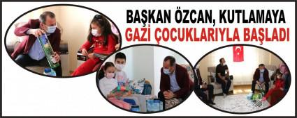 BAKAN ZCAN, KUTLAMAYA GAZ OCUKLARIYLA BALADI