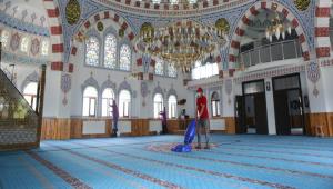 Cami temizlikleri Bolu Belediyesi\'nden