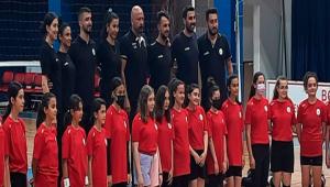 GELECEN SULTANLARI SALONU DOLDURDULAR