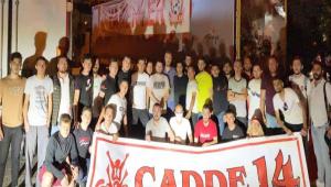 TARAFTAR GRUPLARINDAN RNEK DAVRANI