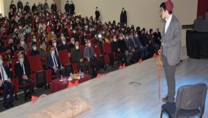 STKLAL MARI\'NIN KABUL VE MEHMET AKF ERSOY\'U ANMA GN PROGRAMI DZENLEND