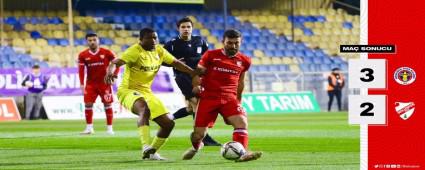 ZMR\'DE HAKEM FACASI