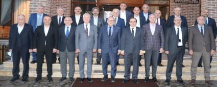 BLGE ODA VE BORSA BAKANLARI LMZDE BR ARAYA GELD