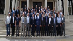 VAL KILI MUHTARLARLA BR ARAYA GELD