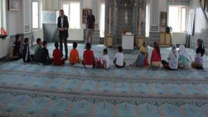 BOLU\'DA KUR\'AN KURSLARINDA OCUKLARIN RENM AZM!