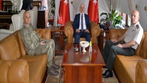 KARA KUVVETLER 4. KOLORDU KOMUTANINDAN VAL KILI\'A ZYARET