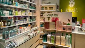  YVES ROCHER HIGHWAY\'DE!