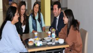 GLER, NVERSTE RENCLER LE BR ARAYA GELD