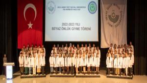 D HEKML FAKLTES RENCLERMZ BEYAZ NLKLERN GYD