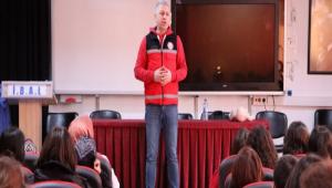 \'\'lk Yardm ren Hayat Kurtar\'\'