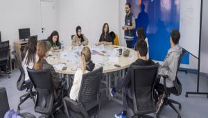 BAB\'DE RENCLERN GELECEKLER PLANLANIP EKLLENDRLYOR