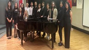 MZK BLM RENCLERMZDEN PYANO KONSER