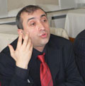 Tepkiler b�y�yor