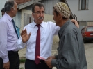 Yap�c� ok�ular k�y�nden destek istedi