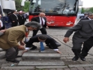 Yoluna ta� koydular