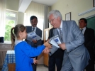 ��renciler karnelerini ald�lar