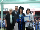 Hediyesini belediye ba�kan�ndan ald�