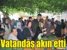 Ziraat Odas��nda fideler kap�� kap��a gitti