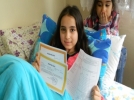 Birinci oldu�unu evde ��rendi