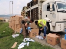Meyve ve sebze y�kl� kamyondan ka�ak sigara ��kt�