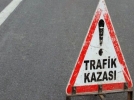 Ekmek kamyoneti kaza yapt�