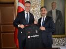 Be�ikta� yeniden harekete ge�ti